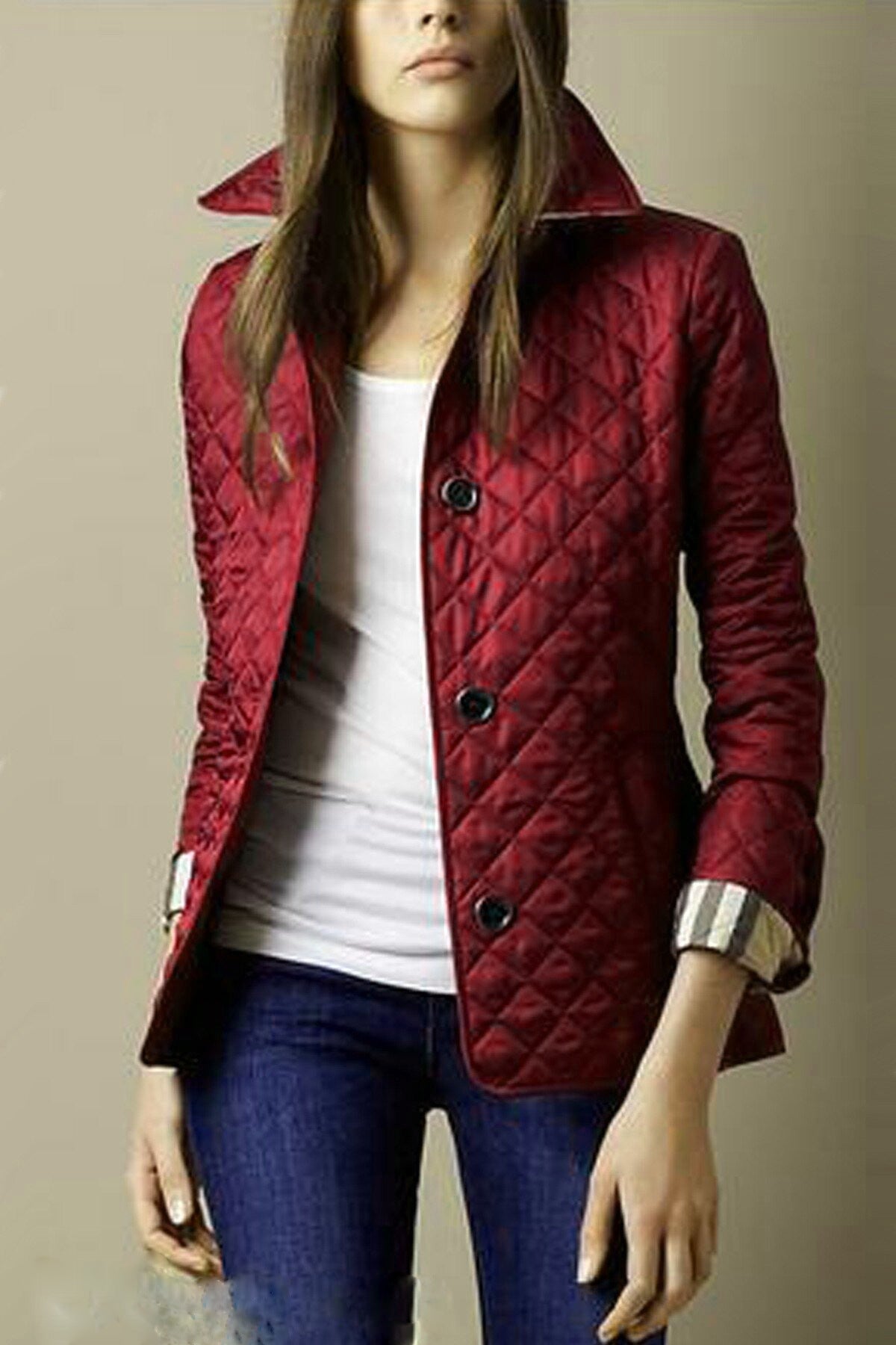Clara Women’s Quilted Jacket – Elegant Lightweight Mid-Season Coat with Tailored Fit