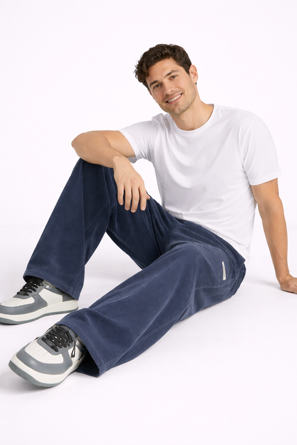 Noahry Men’s Corduroy Trousers – Loose Fit Straight Leg Streetwear Pants with Drawstring